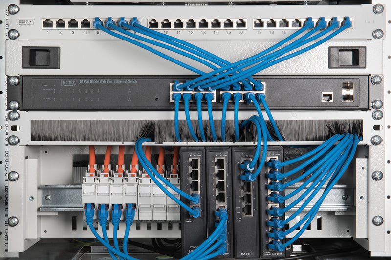 DIGITUS 19 top-hoed rail carrier, incl. top-hoed rail, 3 U